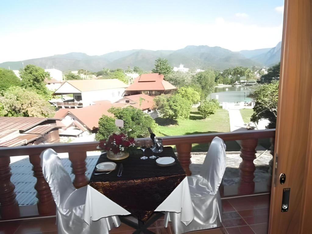 Ngamta Hotel Mae Hong Son Exterior foto